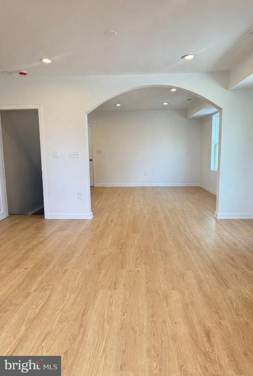 Photo - 2125 Oakland Rd