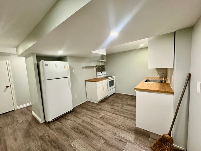 Photo - 2 Bedroom Basement Apartment – All Utiliti... Unit Basement