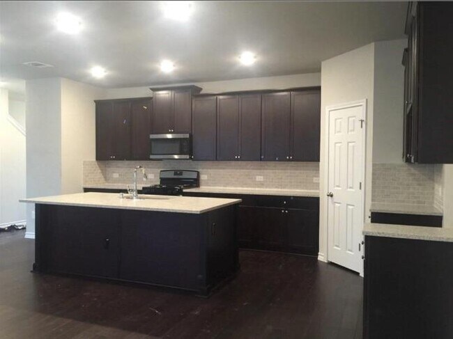 Photo - 7307 Albany Dr