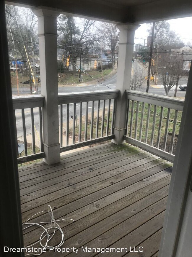 3 br, 2.5 bath House - 1808 Lakewood Avenue - 3 br, 2.5 bath House - 1808 Lakewood Avenue