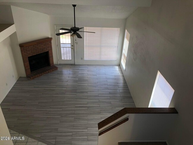 Photo - 711 N Country Club Way
