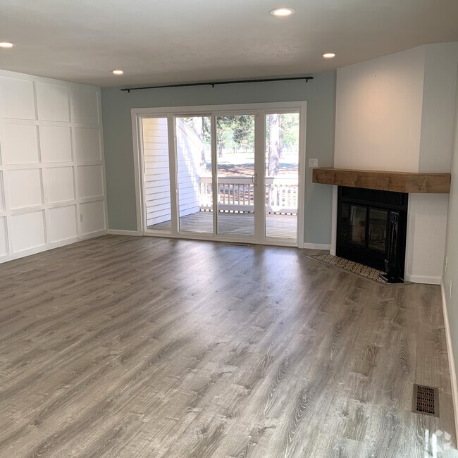 Building Photo - 3980 Fairway Lakes Dr Rental