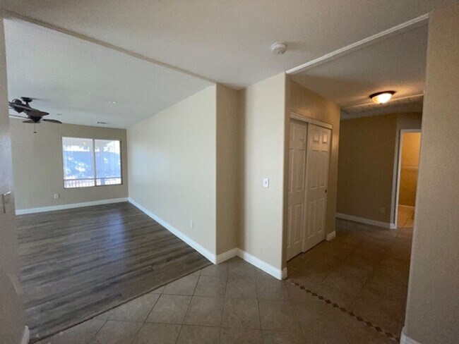 Photo - 5227 Joshua Jose St