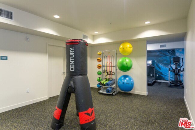 Photo - 436 S Virgil Ave