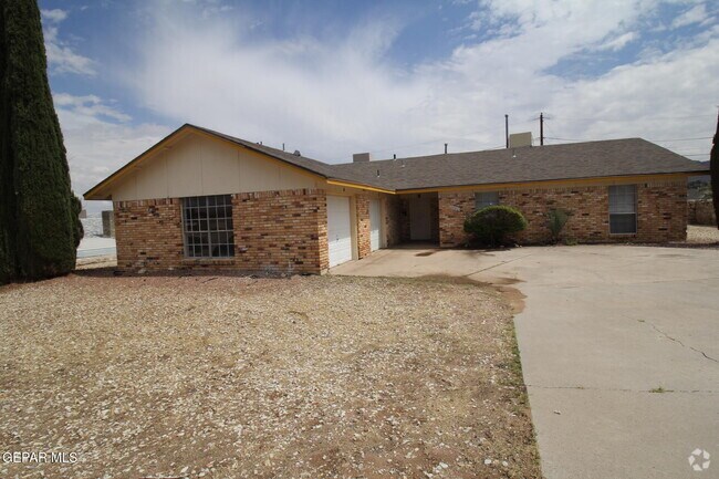 Building Photo - 3406 Moonlight Ave Rental