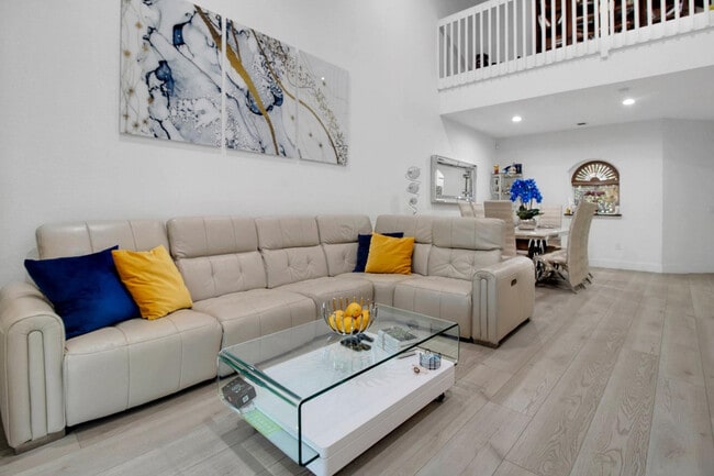 Photo - 5095 Madison Lakes Cir N