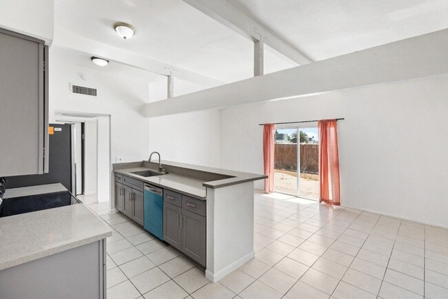 221 Milinane Dr