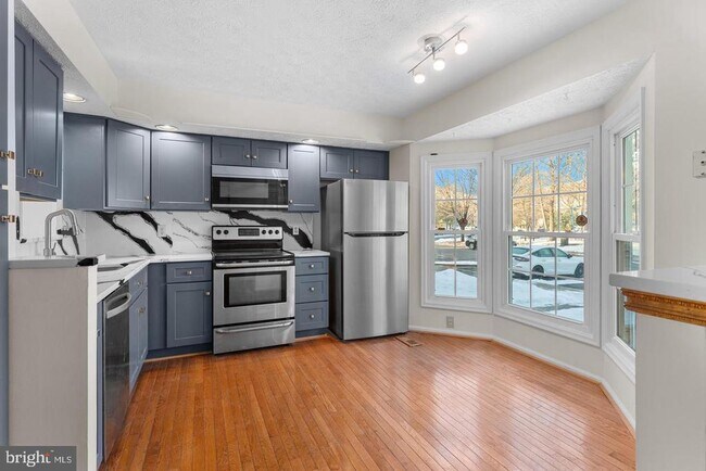 Photo - 2126 Commissary Cir