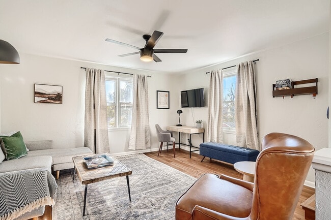 Photo - 601 S Pennsylvania St Unidad SI ID1026261P