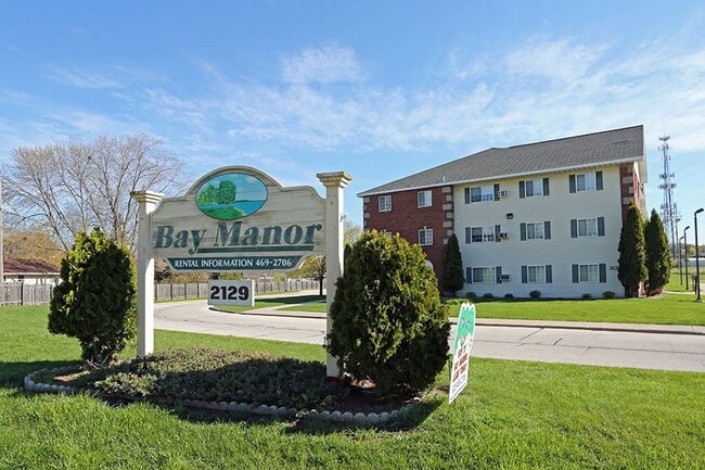 BAY MANOR APARTMENTS