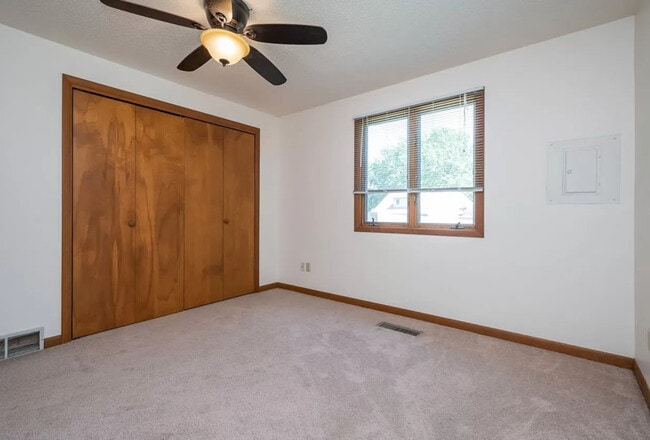 Photo - 1235 Dolen Pl