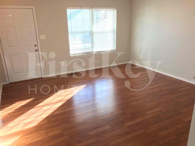 Photo - 2005 Briarridge Dr