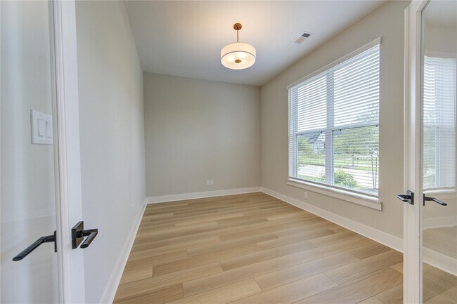 Photo - 18515 Parkland Row Dr