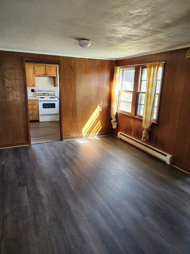 Photo - 300 Webbs Mill Rd N