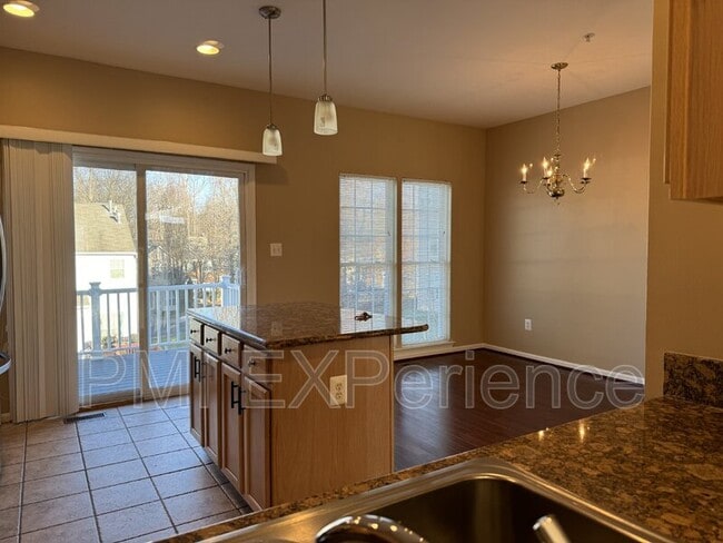 Photo - 12914 Woods View St