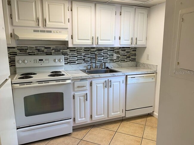 Photo - 605 SW 75th St Unit 210