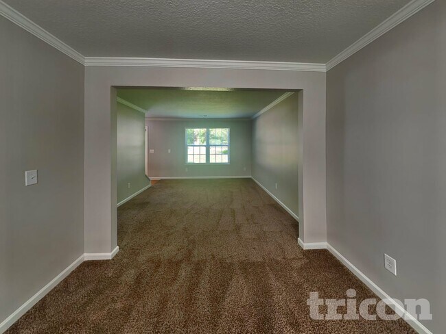 Photo - 711 Archers Ln