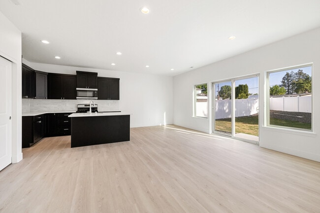 Photo - 1162 S Underwood Pl