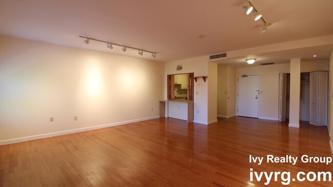 Photo - 50 Winchester St Unit 304