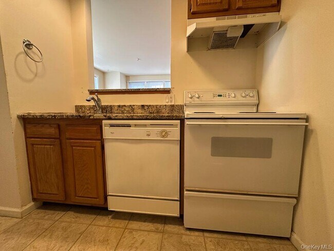 Photo - 1870 Baldwin Rd Unit 24