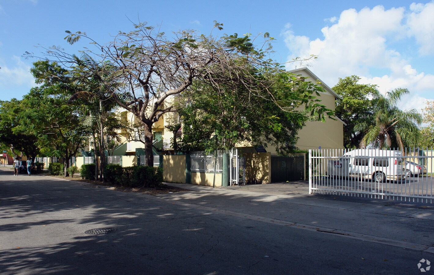 Photo - St. John Apartments