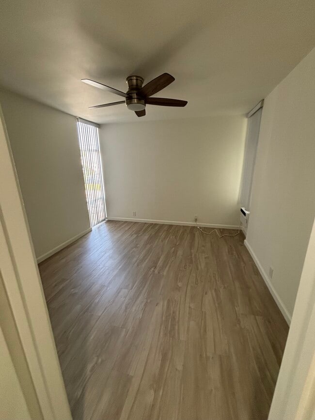 533 S hudson Ave Unidad 5