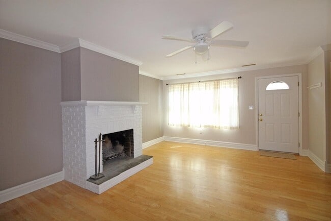 Photo - 109 N Franklin St