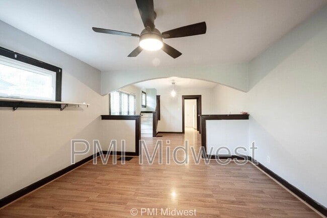 Photo - 13 S Gladstone Ave