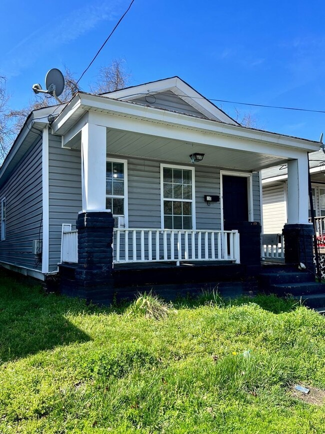 Photo - 26 W 21st St