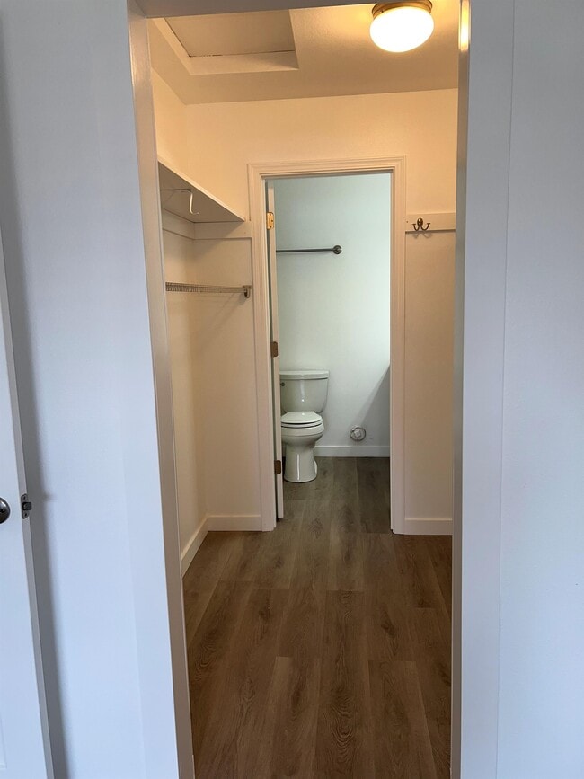 Photo - 210 Noble St