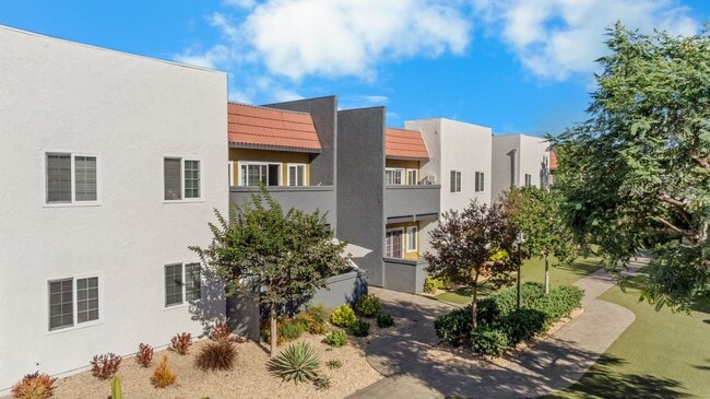 Solara Apartment Homes