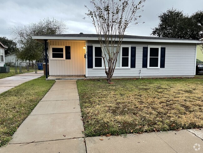 Building Photo - 4434 Kirkwood Dr Rental