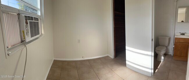 Photo - 4128 Duke St