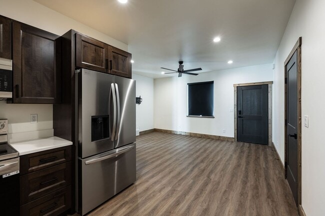 Photo - K573LI Unit ADU