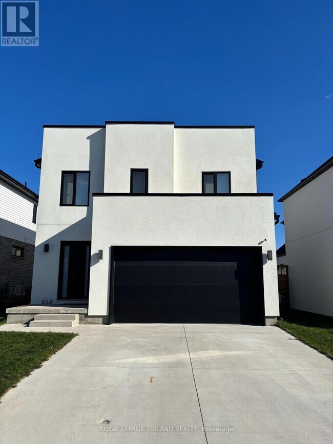 Photo - 176 Winlow Way