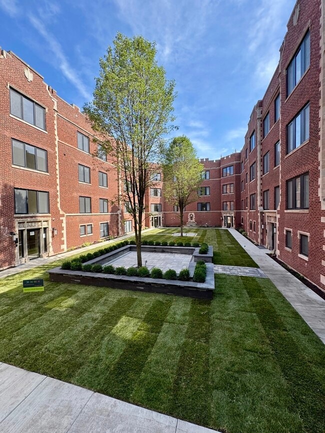 Photo - 1337 W Estes Ave Unit 3A