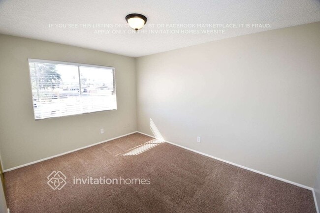 Photo - 4640 W Paradise Dr