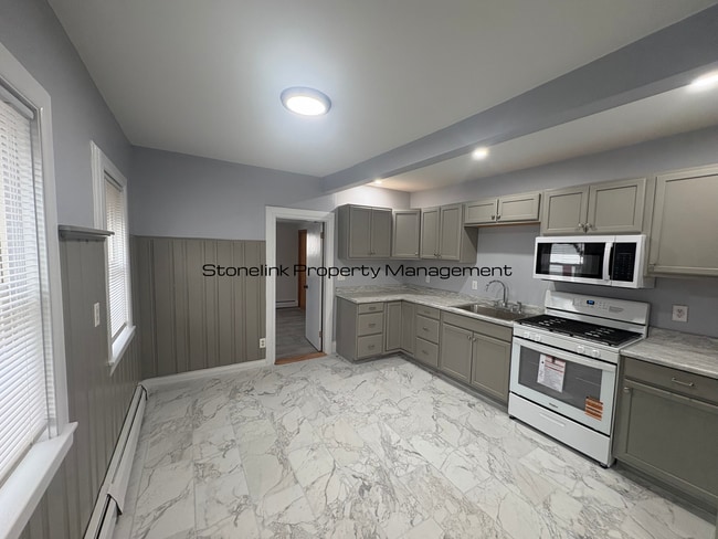 Photo - *68 Second Avenue Unit 1