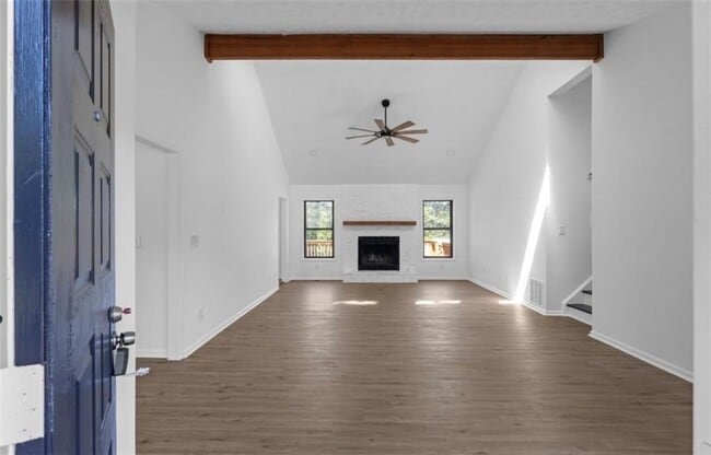 Photo - 5111 Manitou Way SW