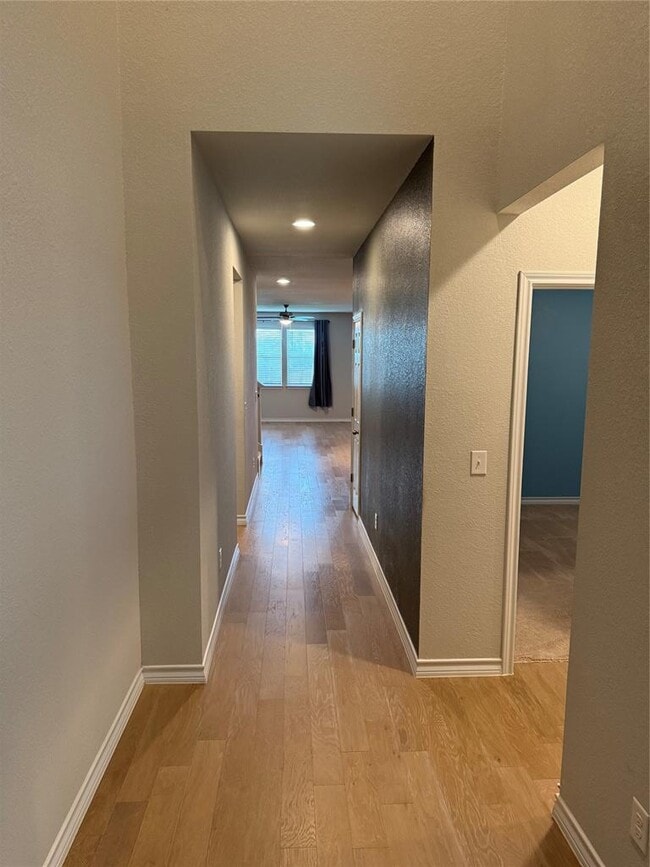 Photo - 1308 Eagle Ray St