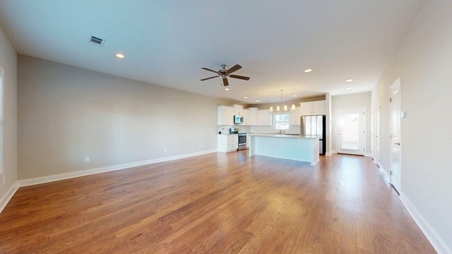 Photo - 2 Story Townhome in Hartbrook, Very Close to HWY280