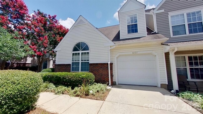 Building Photo - 8327 Southgate Commons Dr