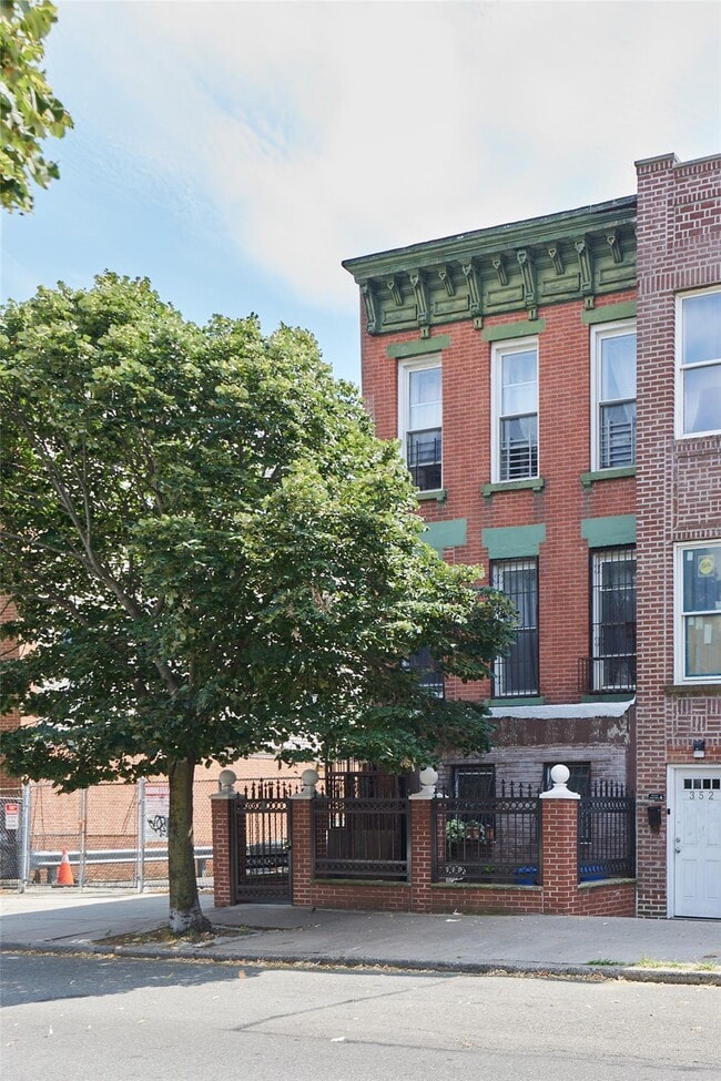 Building Photo - 354 S 5th St Unit #2 Rental