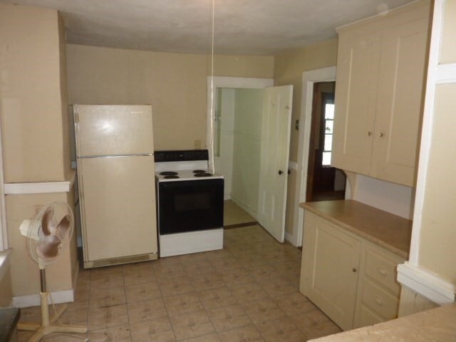 Photo - 169 Main St Unit 2