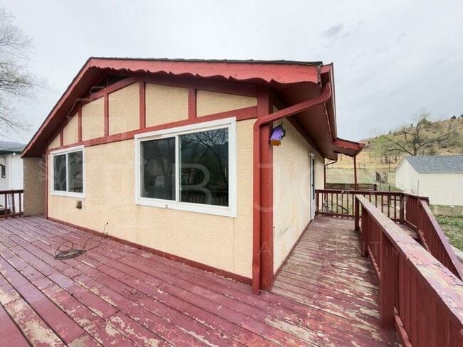 Photo - 3306 W Platte Ave Unit Upper