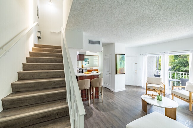 2BR, 2BA - 1,180SF - Living Room