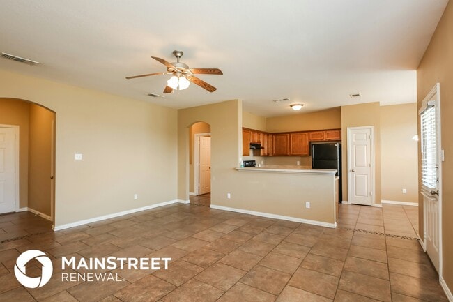 Photo - 245 Kennedy Ct