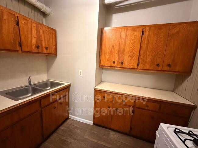 Building Photo - 2419 F St