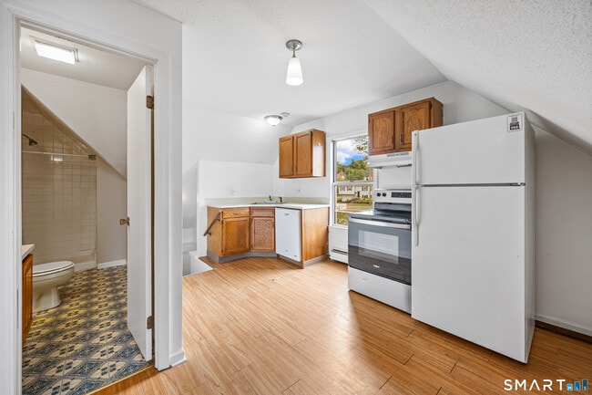 270 Ward St Unit 3