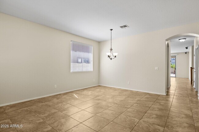 15273 W Roanoke Ave